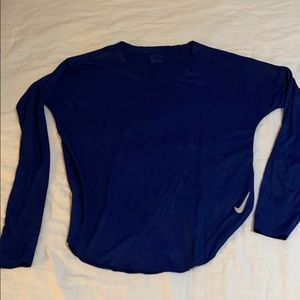 Nike dri fit long sleeve flowy shirt